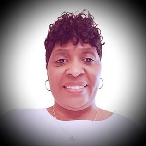 Meet your Posher, Angelique